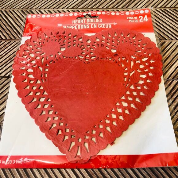 Valentine's Day Heart Paper Doilies Romantic Decor - Picture 2 of 6